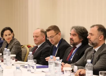 13_image_Kyrg._yaz._12_noyabrya_Astana_1__gzav