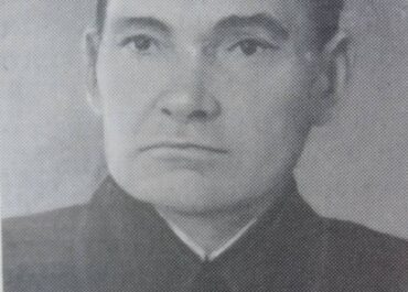 photo_5242725205539943632_y