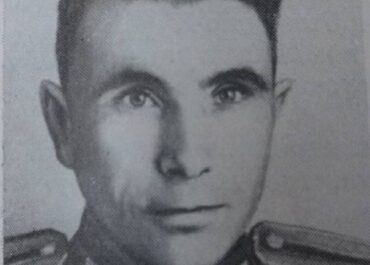 photo_5242725205539943638_x