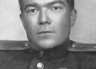 photo_5244977005353628362_y