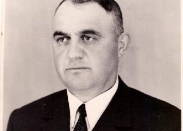 photo_5247254905683570970_x