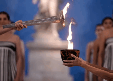 Зажжён олимпийский огонь для зимних Игр-2026