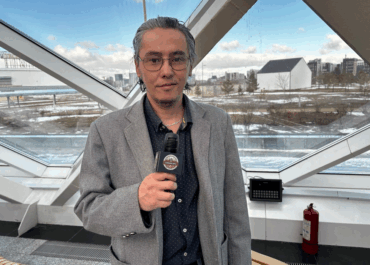 «Картины, написанные душой»: интервью с художником Ренатом Елубаевым