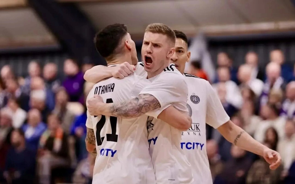 «Кайрат» одержал результативную победу в голевой перестрелке ЛЧ