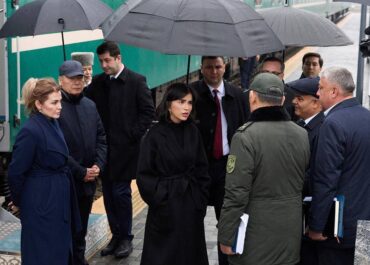 telegram-cloud-photo-size-2-5343720455271026332-y