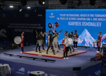 Олимпийский юбилей отметили силовым турниром в Бишкеке