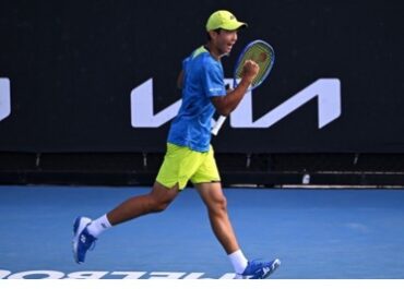 Казахстанский теннисист вышел в полуфинал юниорского Australian Open