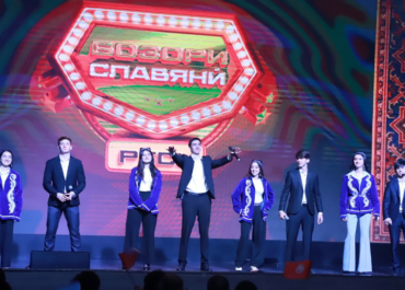 Блестящий дебют: команда Российско-Таджикского (Славянского) университета РТСУ впечатляет в телевизионном конкурсе «Маҳфили зарифон»