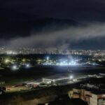 Взрывы и самолеты над Каракасом: США и Венесуэла хранят молчание