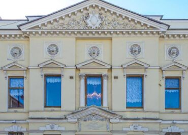 telegram-cloud-photo-size-2-5442978931893013621-x