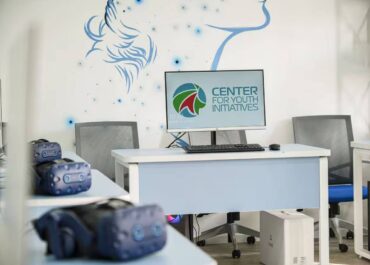 telegram-cloud-photo-size-2-5255837586079553161-y