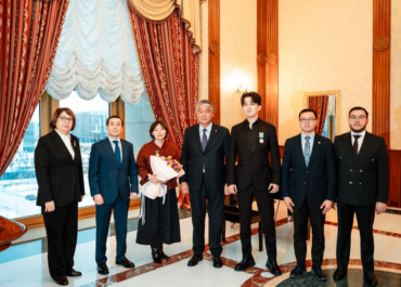 Димаш Худойберген ва Самал Еслямова ҷоизаҳои ТУРКСОЙ-ро гирифтанд