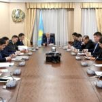 Ислоҳоти андоз: садҳо ҳазор қазоқистонӣ аз соя берун шуданд