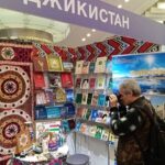 Книжная дипломатия: Таджикистан представил своё литературное наследие на Минской международной выставке