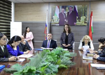 Дар Донишгоҳи Русия ва Тоҷикистон (Славянӣ) мизи мудаввар оид ба ғояҳои гуманистӣ дар шеърияти суфӣ баргузор гардид