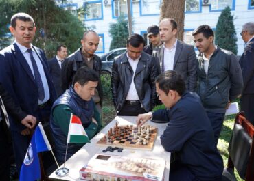 Проведение шахматного турнира в честь праздника Навруз