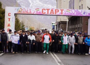 Дыхание весны и единство общества: в Хороге состоялся массовый Наврузовский забег