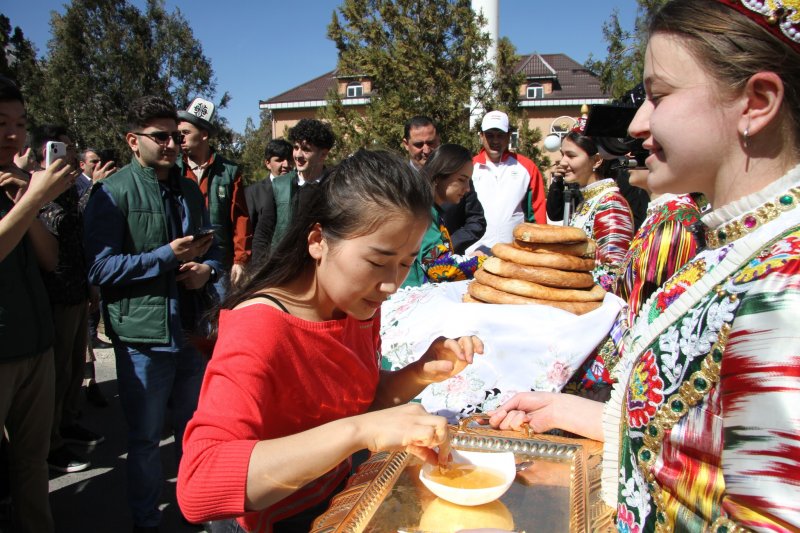 Навруз объединяет молодёжь: Таджикистан — площадка международного диалога в рамках Шанхайской организации сотрудничества