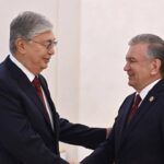 Мирзиёев и Токаев обсудили по телефону стратегическое партнерство