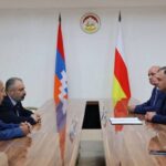 Утверждено партнерство: Петербург усилит связи с Южной Осетией