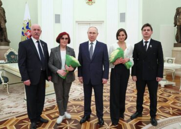 Владимир Путин наградил лауреатов премией в области культуры