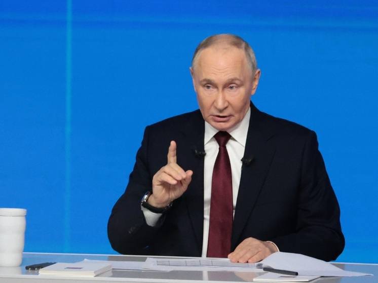 Путин запретил вывоз наличных в страны ЕАЭС свыше $100 тыс.