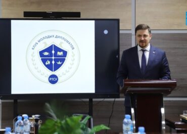 Диалог культур и мягкая сила: в Душанбе студенты обсудили роль народной дипломатии