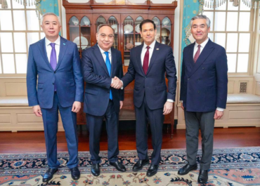 Спецпредставитель президента Казахстана провел переговоры с госсекретарем США