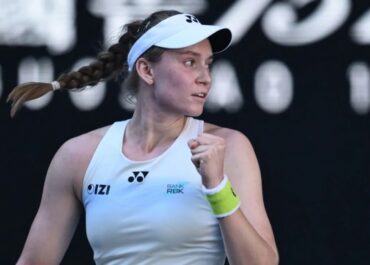 Елена Рыбакина стартовала с победы на турнире WTA(ВТА) 500 в Штутгарте