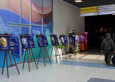 В аэропорту Владивостока открылась фотовыставка «Космос всегда мечта»