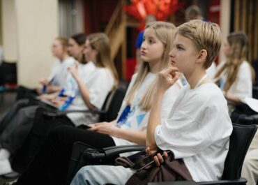 telegram-cloud-photo-size-2-5368382960643544050-x