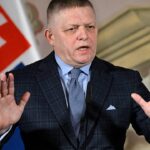 Фицо призвал европейских лидеров к прямым переговорам с Путиным