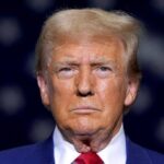 Трамп прибыл в Пекин с американской делегацией