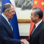 Лавров и Ван И обсудили укрепление сотрудничества России и Китая в рамках ШОС