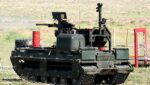 Роботҳо дар саф: дар полигони «Ляур»-и Тоҷикистон пойгоҳи 201-ум тарзи истифодаи комплексҳои заминии «Курьер»-ро меомӯзад