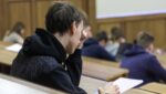 В Госдуме выступили за повышение стипендий до МРОТ